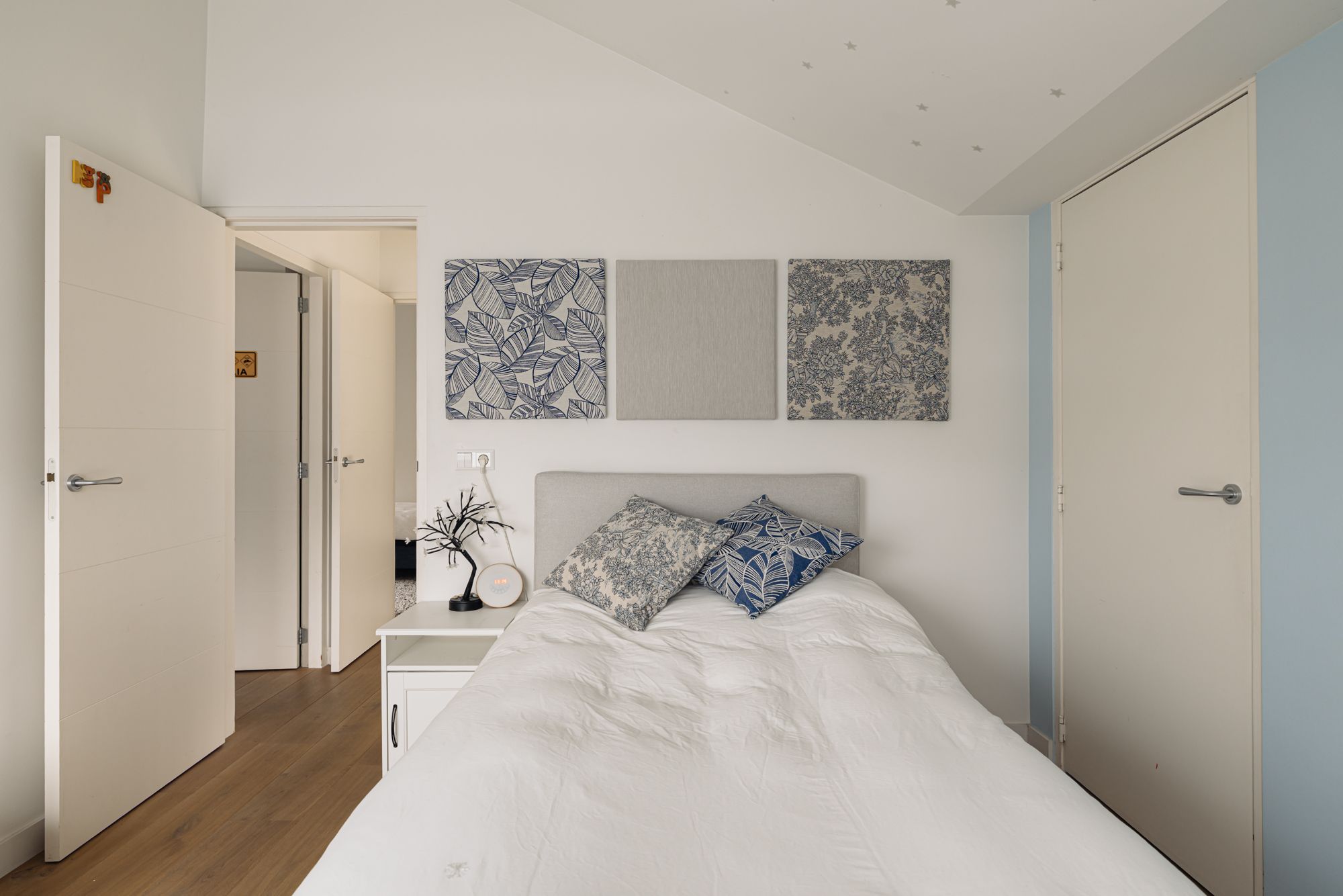 Photo 36 of Lage Weidtje 8