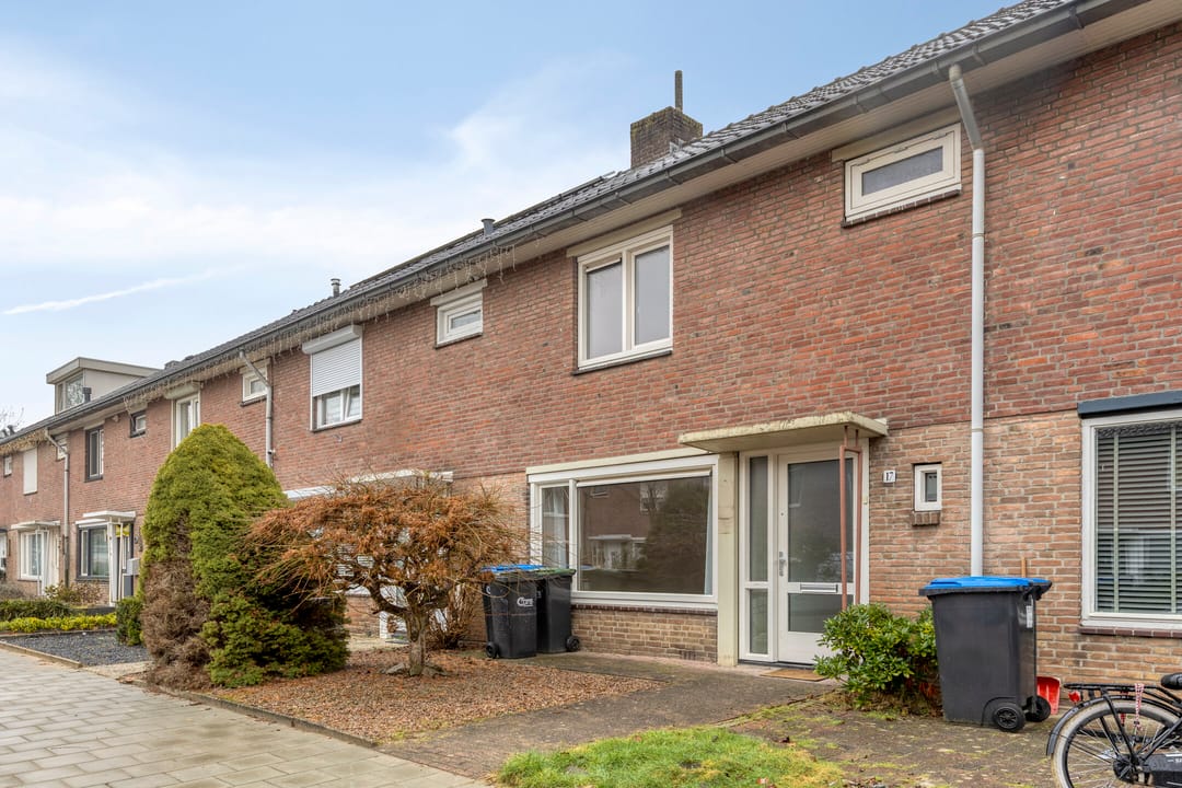 Photo 1 of Hendrik Mandestraat 17