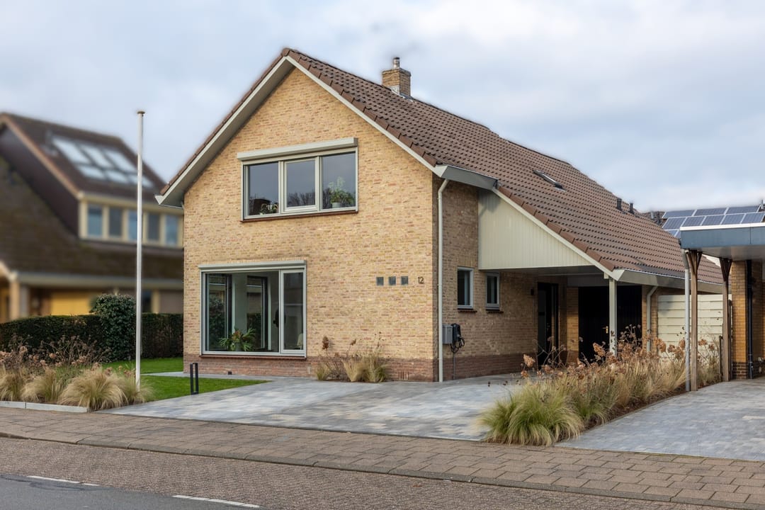 Photo 1 of Burgemeester Goldbergstraat 12