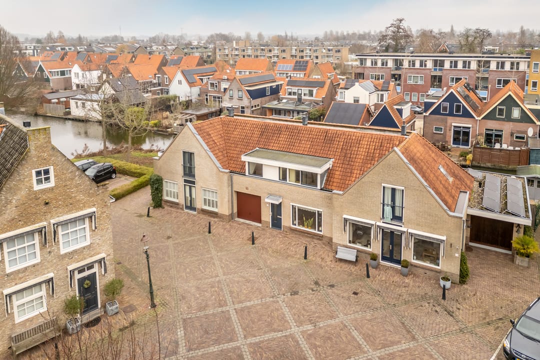 Foto 1 van Kerkplein 32