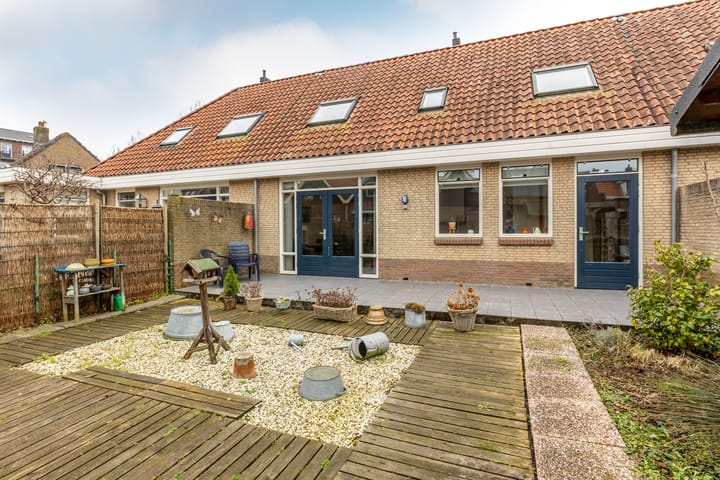 Photo 6 of Kerkplein 32