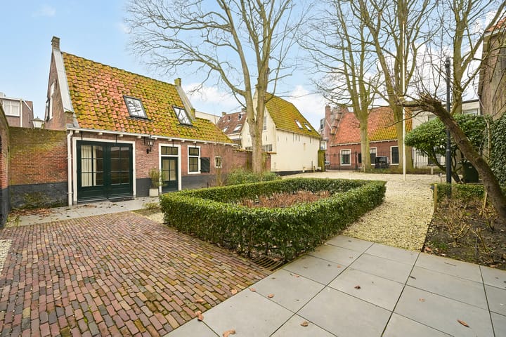 Photo 5 of Schoolstraat 2