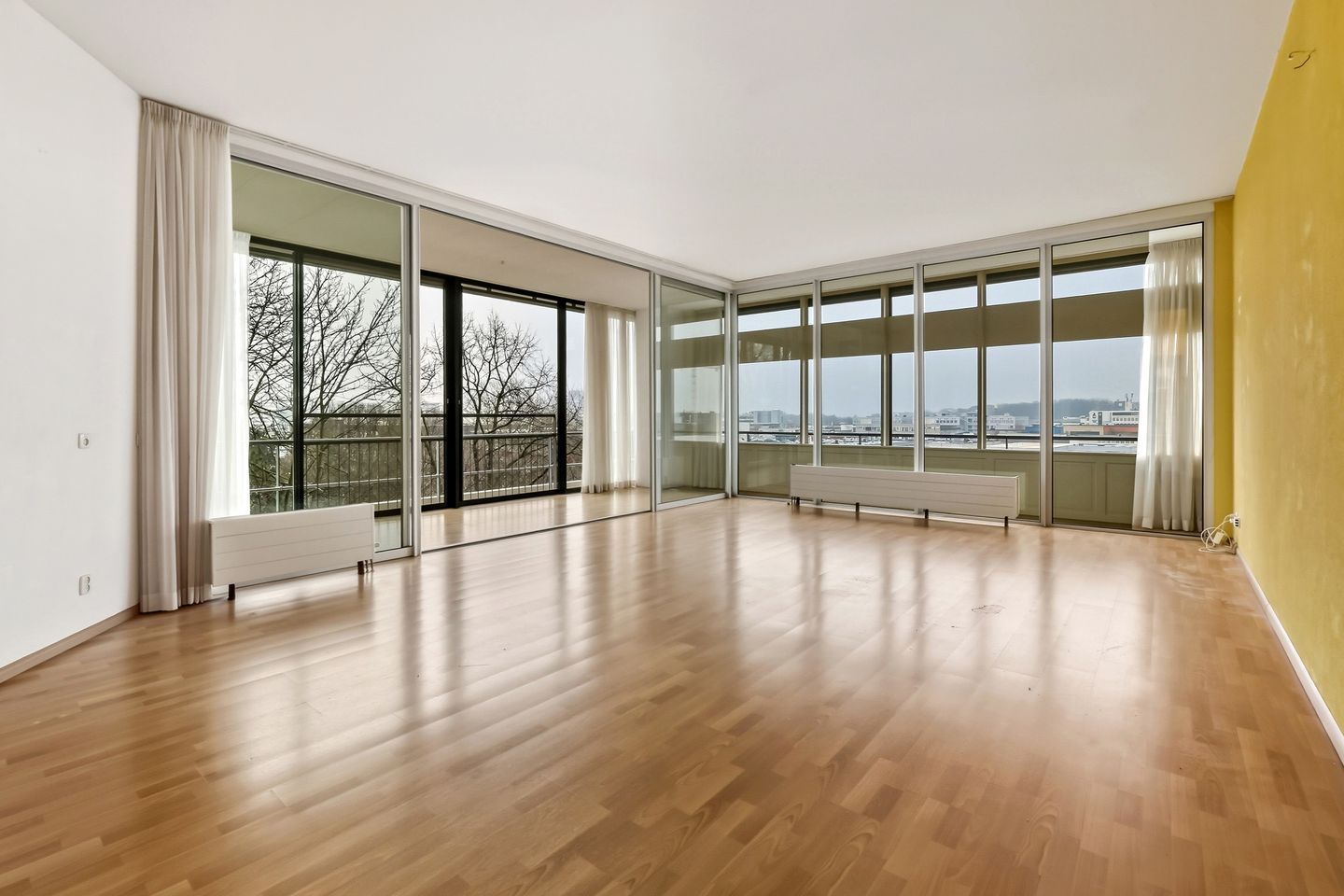 Photo 5 of Sir Winston Churchillln 283-F023