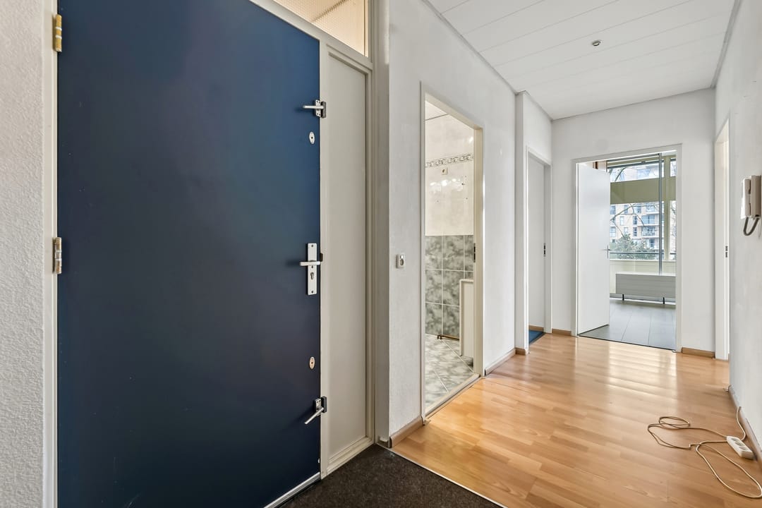 Photo 16 of Sir Winston Churchillln 283-F023