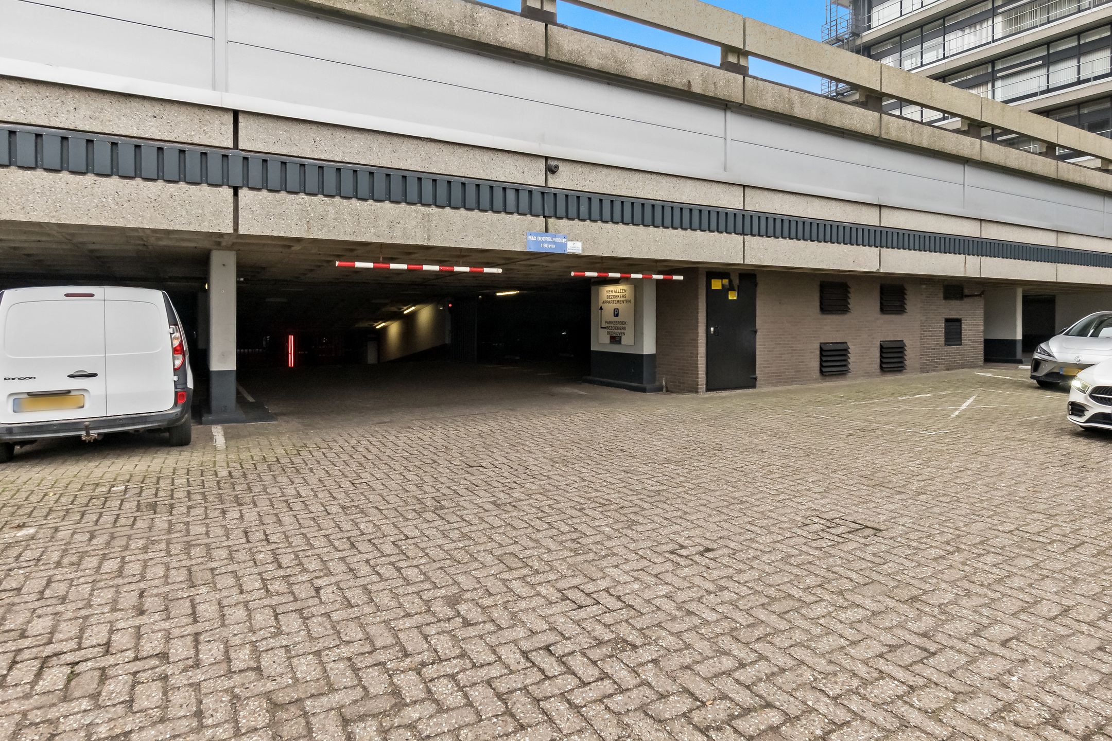 Photo 30 of Sir Winston Churchillln 283-F023