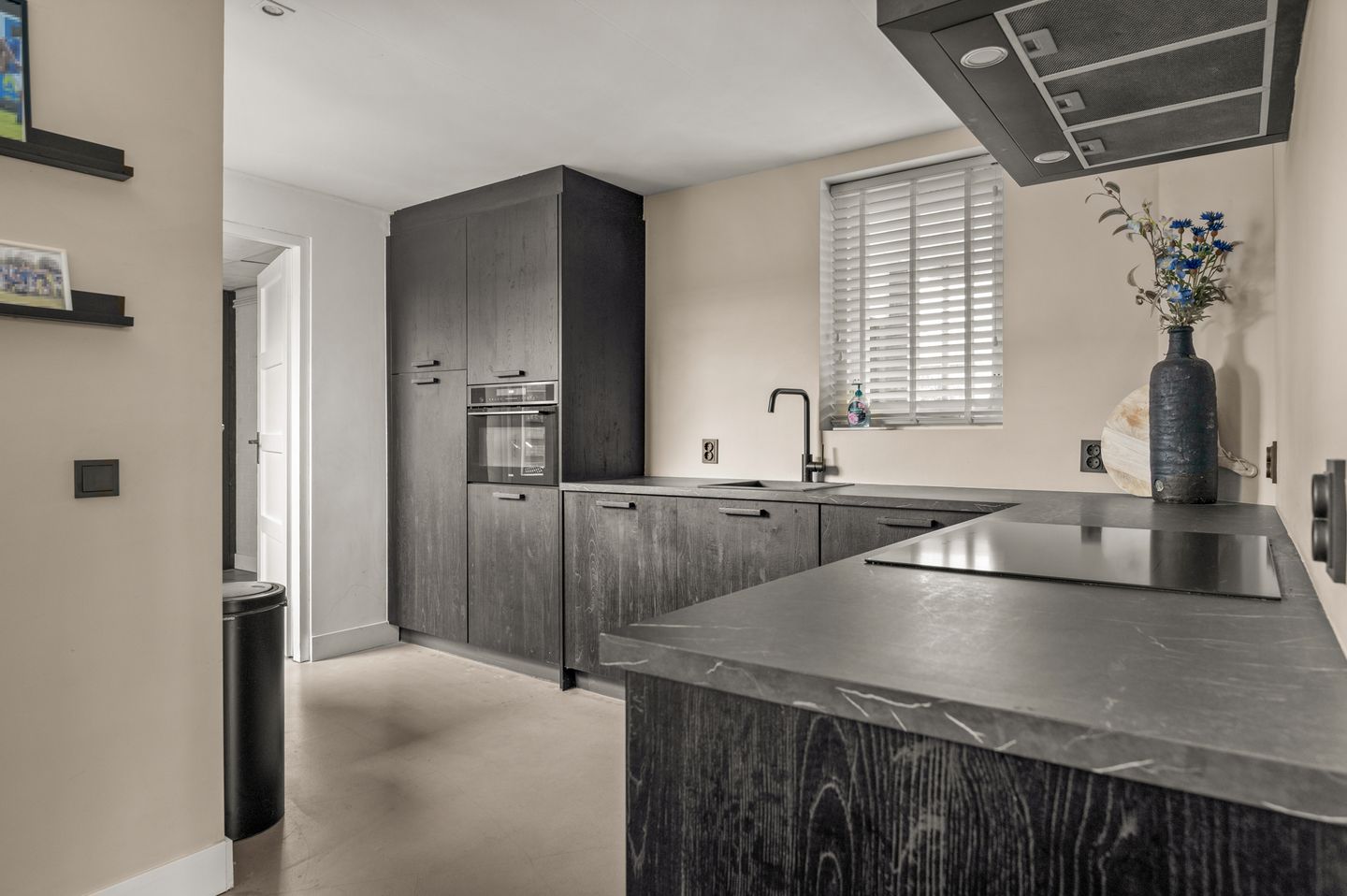 Photo 4 of Skoalplein 23