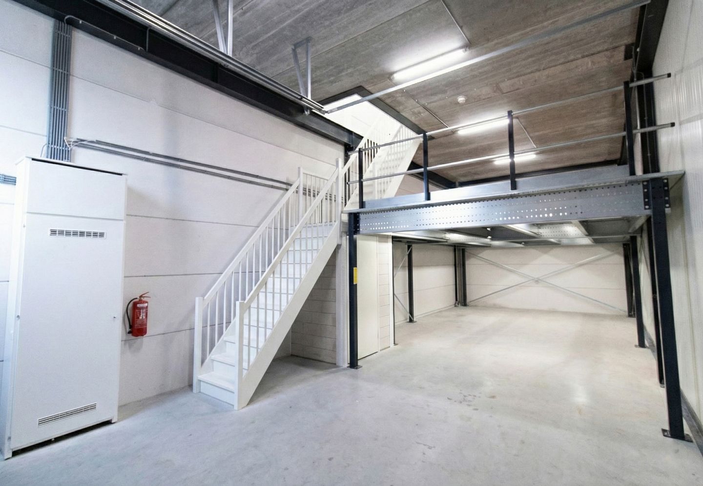 View photo 4 of Industrieweg 4-M