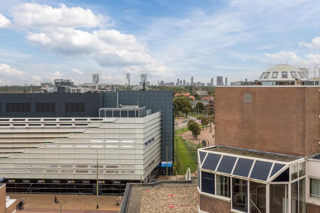 Foto 13 van Gevers Deynootplein 183