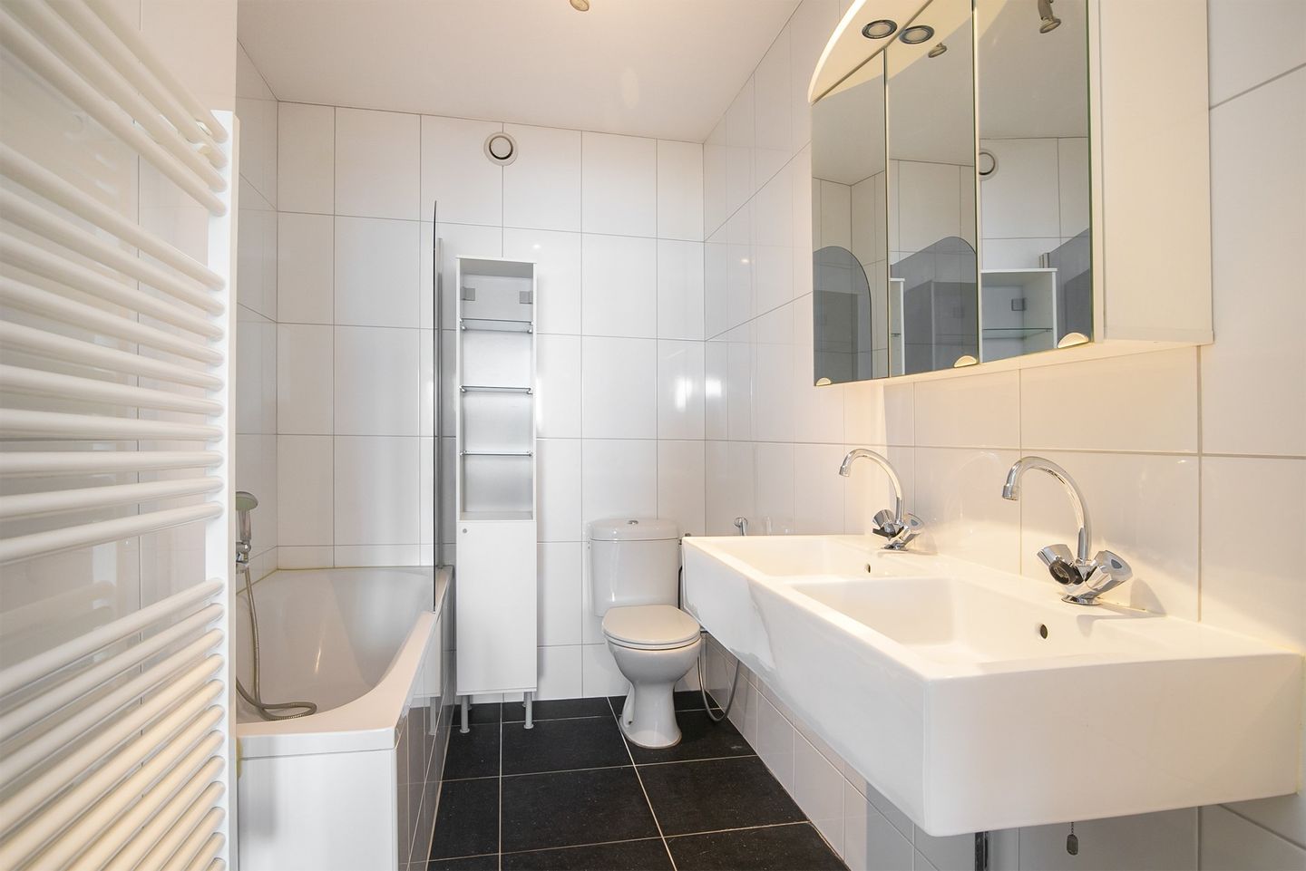 Foto 25 van Gevers Deynootplein 183