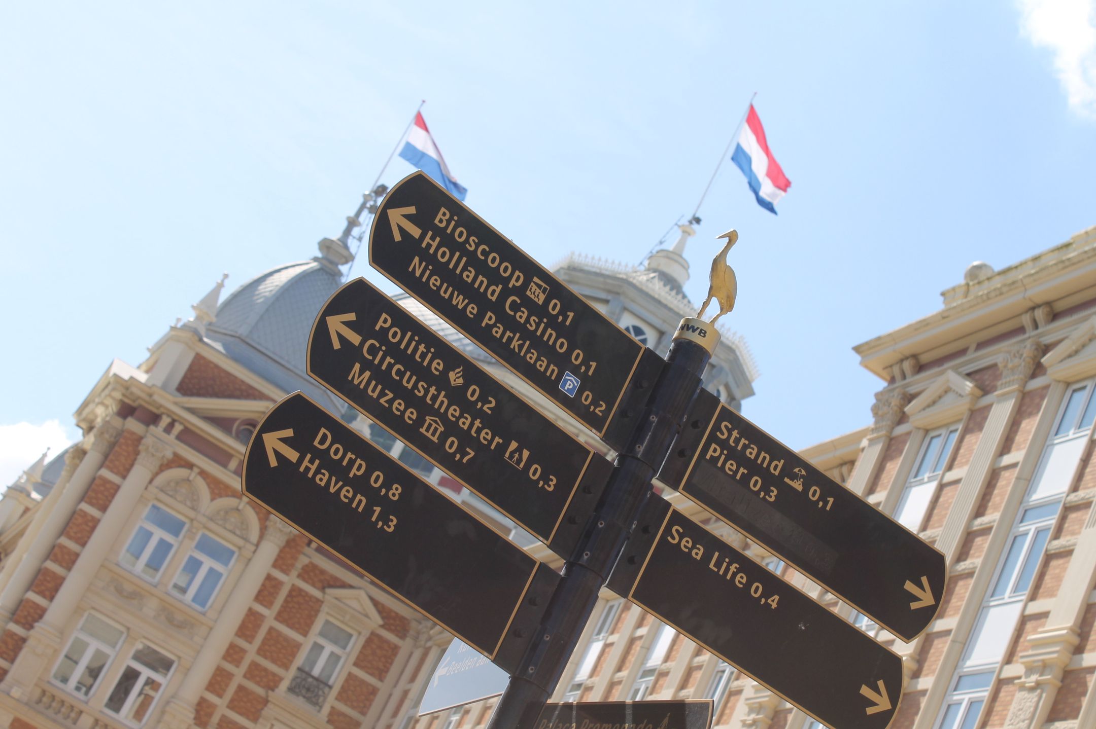 Foto 45 van Gevers Deynootplein 183