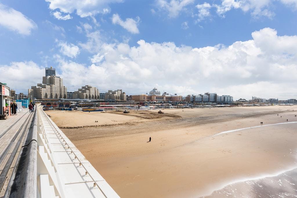 Foto 48 van Gevers Deynootplein 183