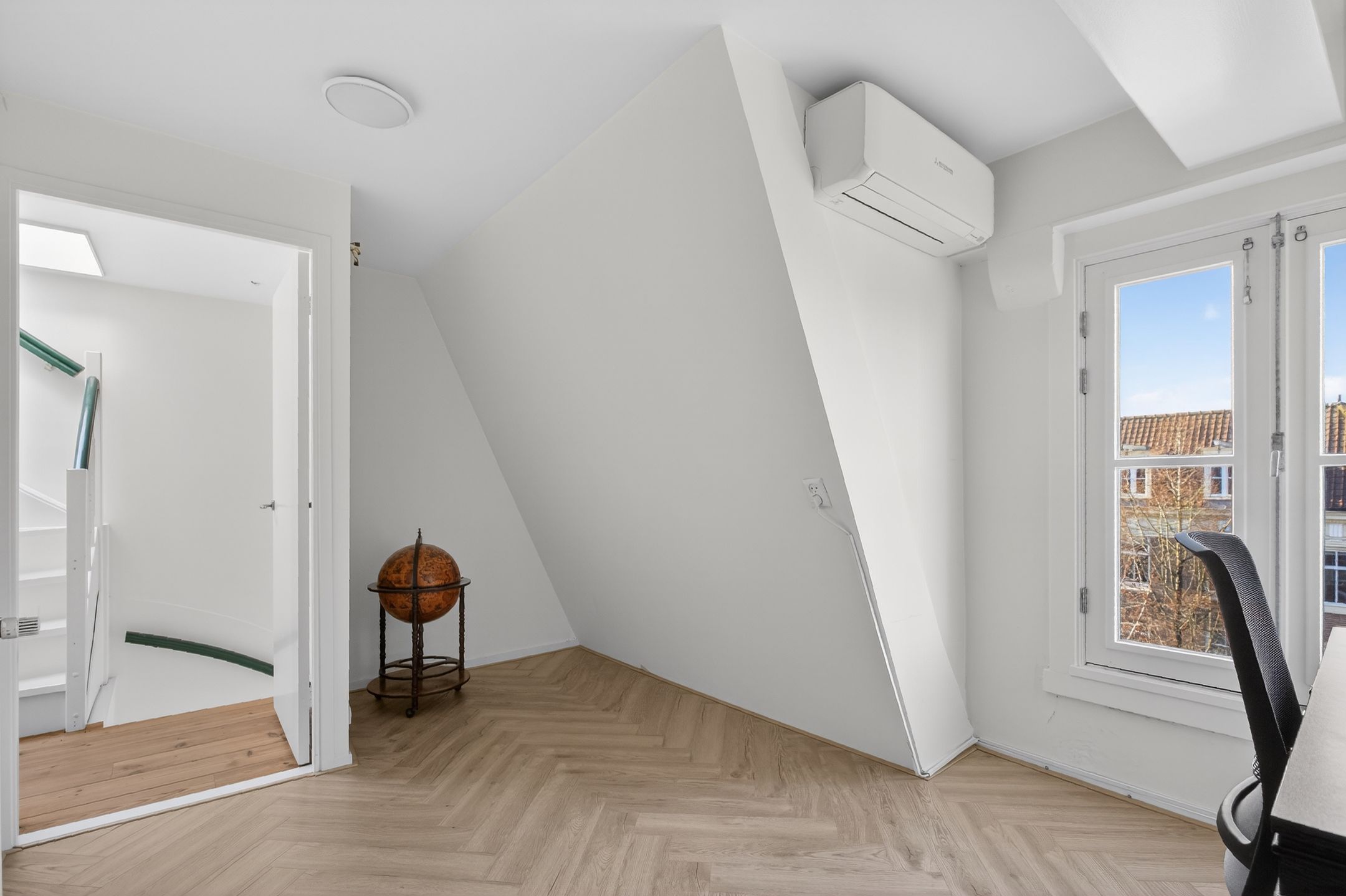 Foto 15 van Molukkenstraat 73-3