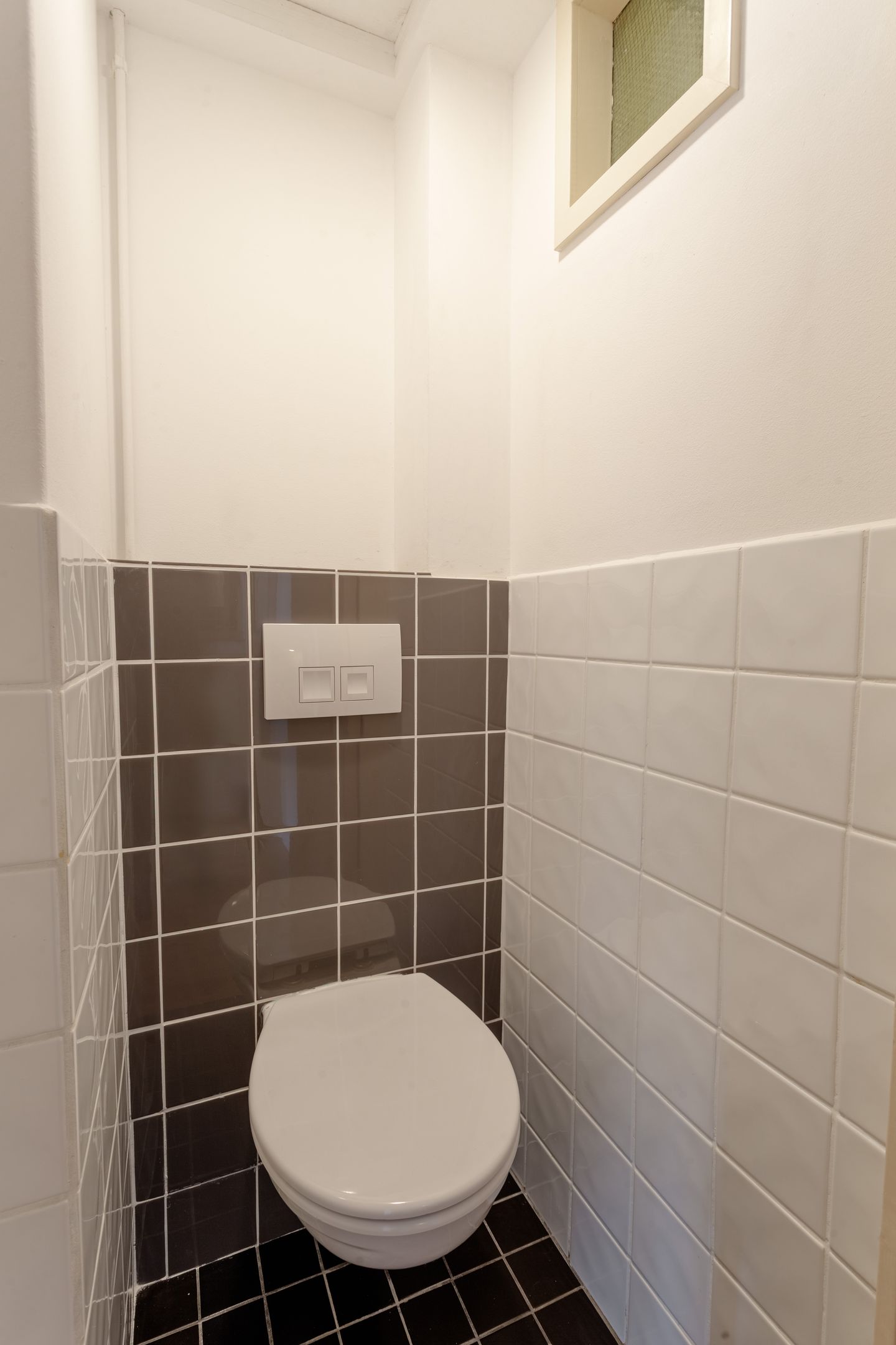 Photo 34 of Madurastraat 62-3