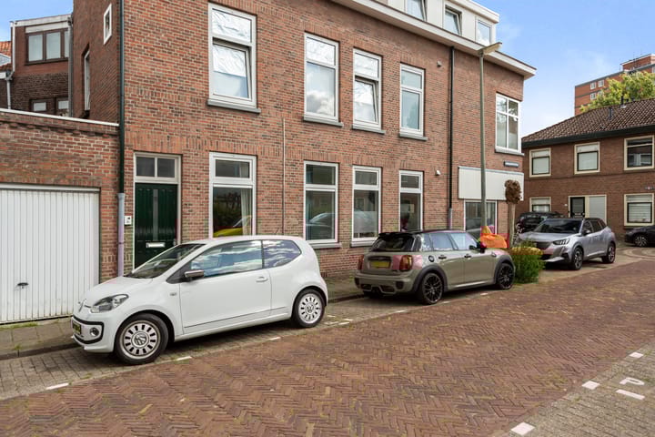 Foto 21 van IJsselmondestraat 31-A