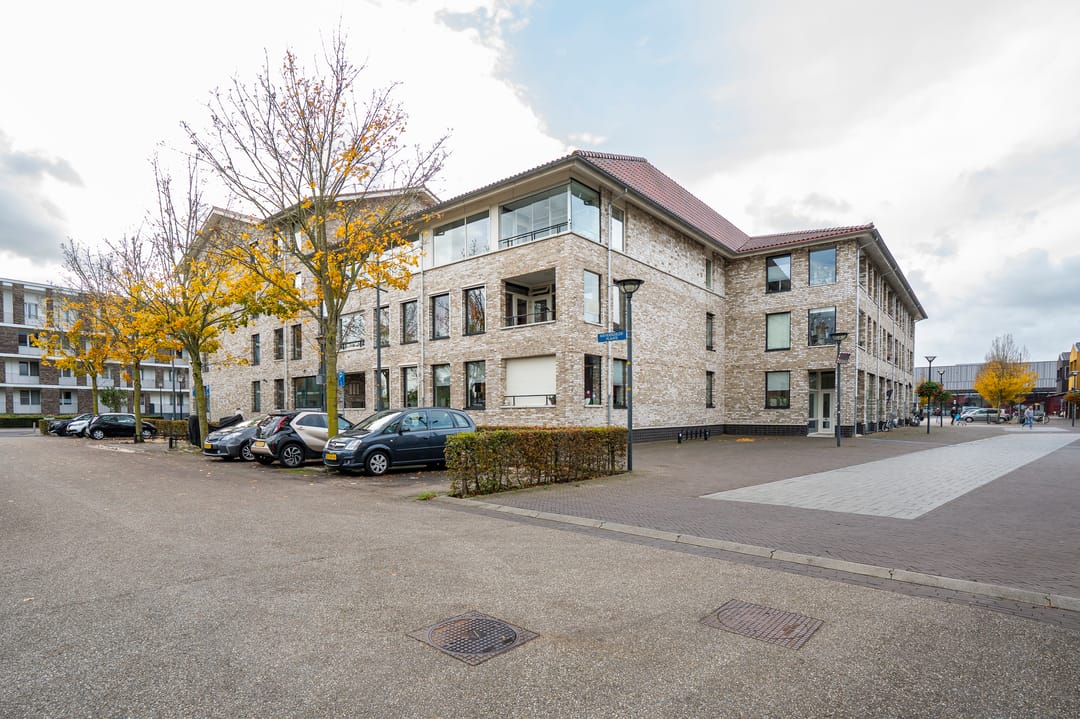 Photo 1 of Weversgildeplaats 34