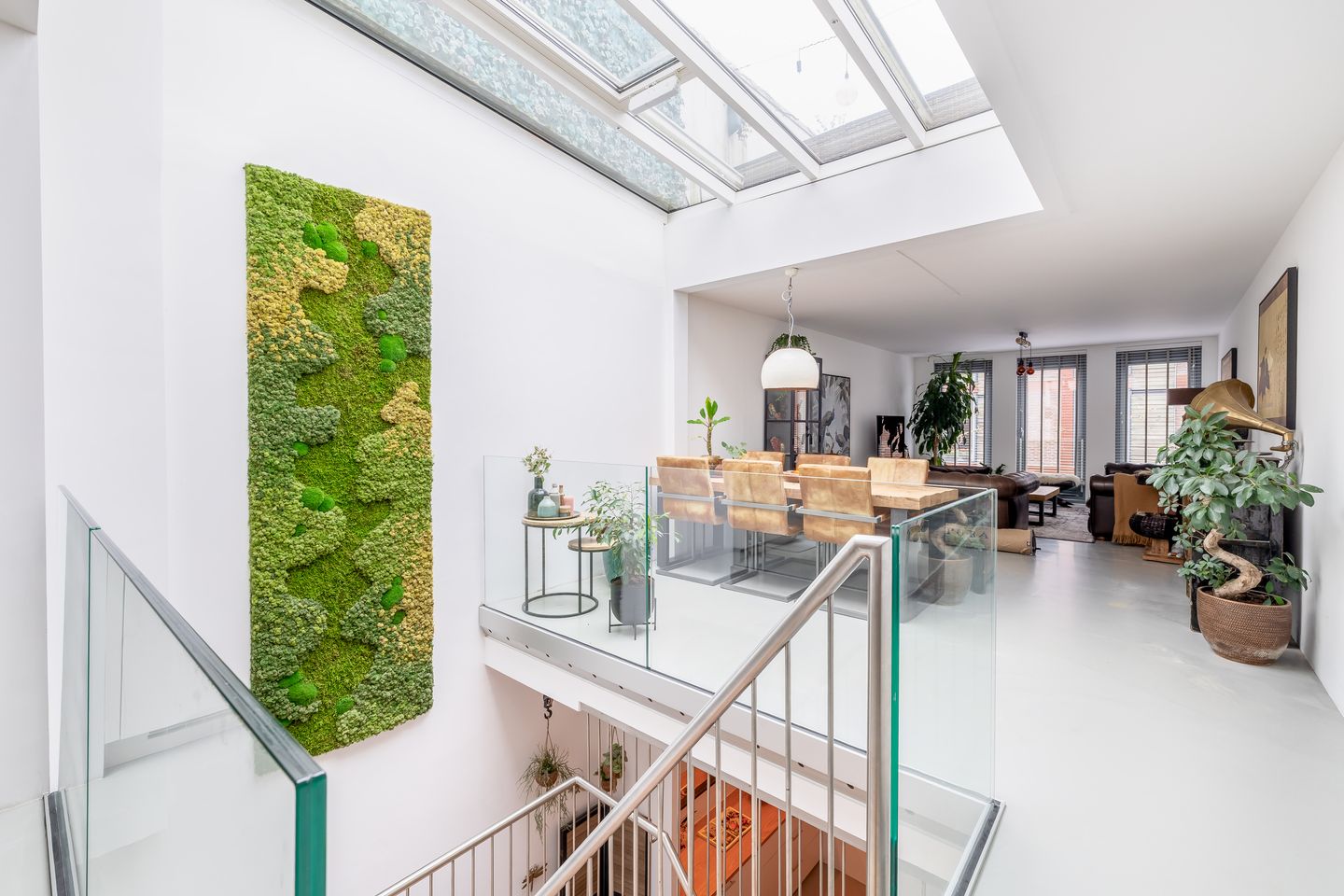 Foto 1 van Lampenistenstraat 115