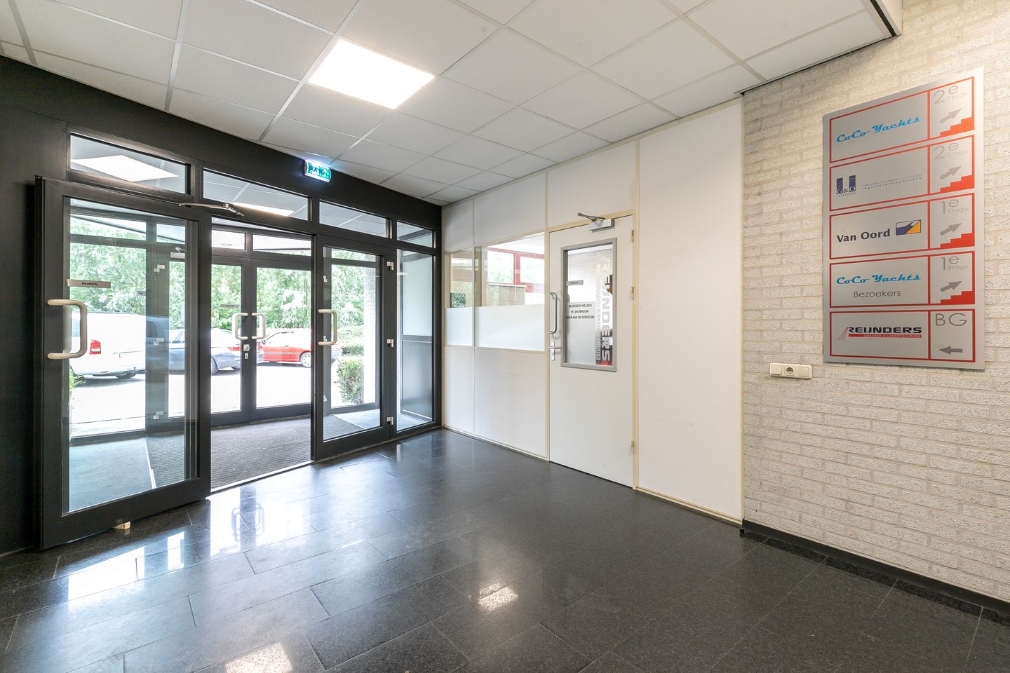 Bekijk foto 2 van Edisonweg 21-b