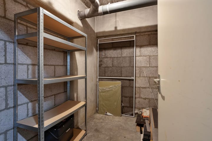 Foto 25 van Roserije 81-C