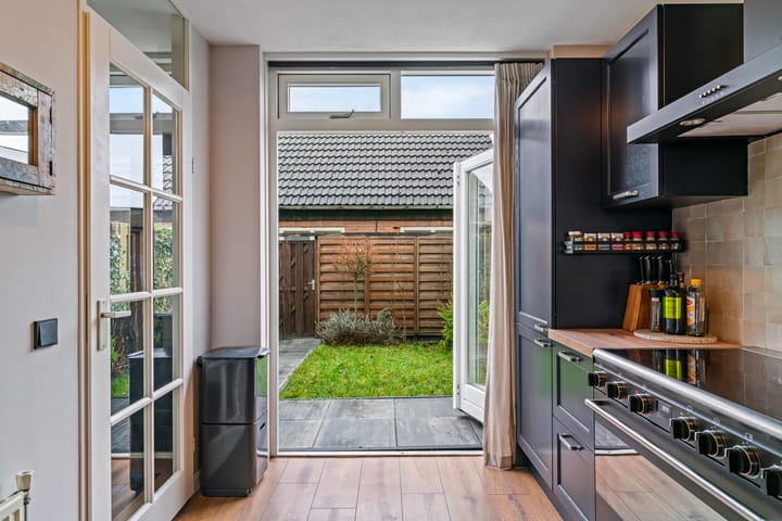 Photo 2 of Torenlaan 11