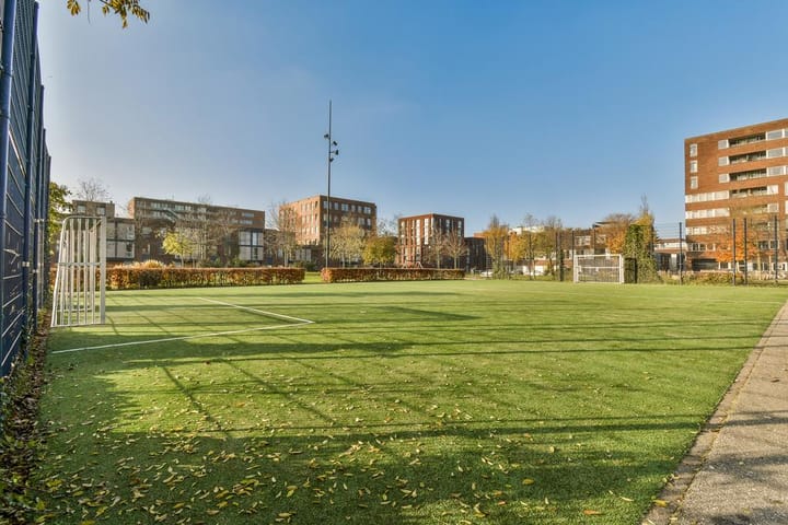 Photo 24 of Erich Salomonstraat 144