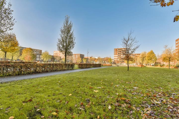 Photo 25 of Erich Salomonstraat 144