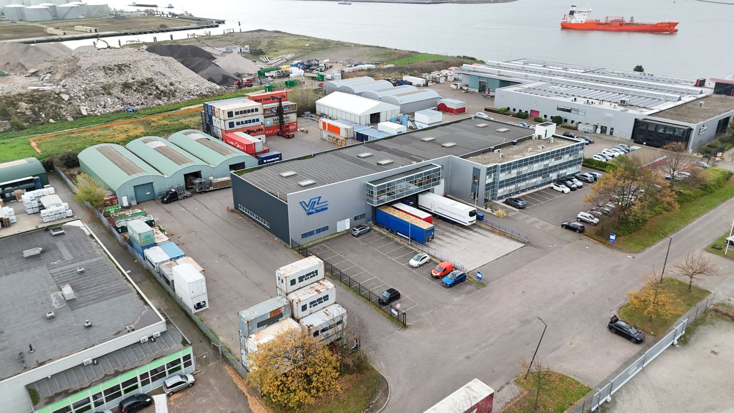 Bekijk foto 1 van Beugsloepweg 11