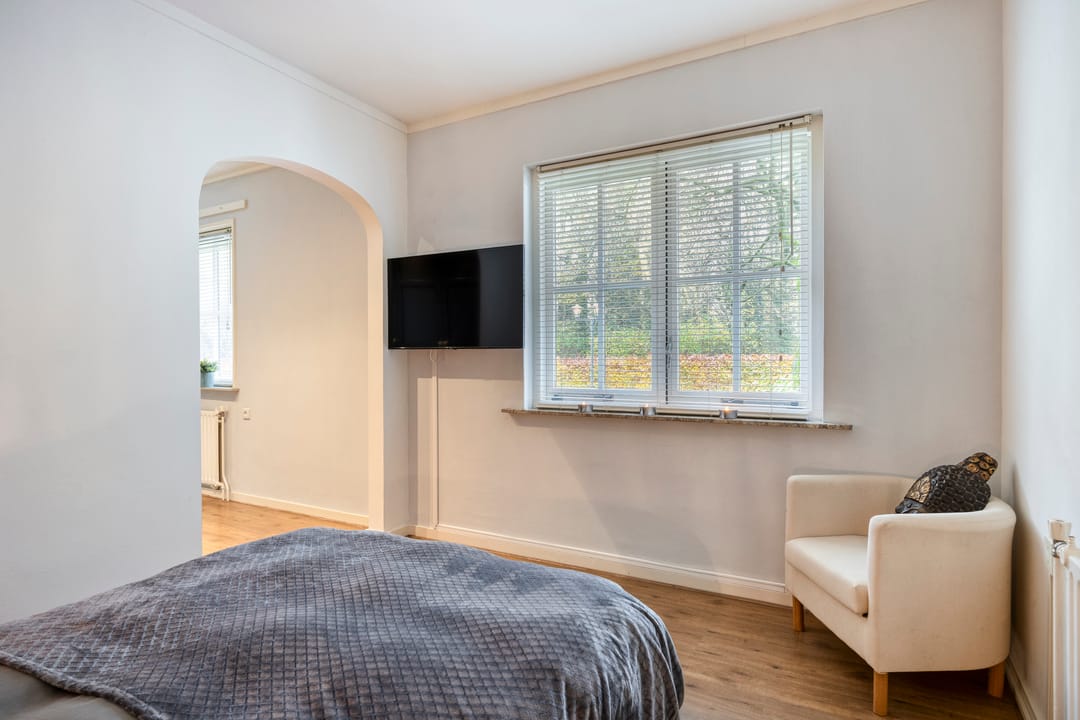 Photo 32 of Kneuterstraat 30