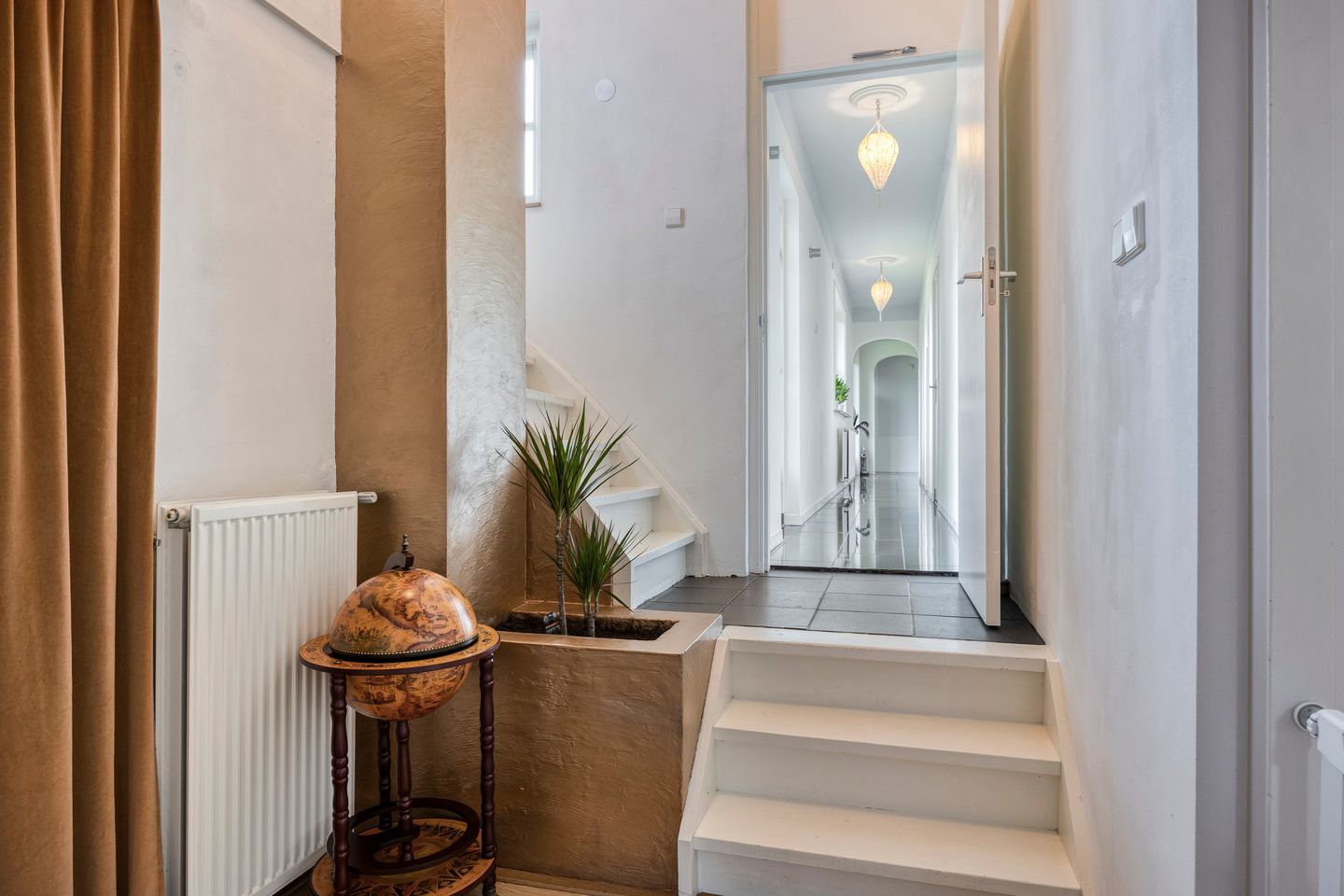 Photo 34 of Kneuterstraat 30