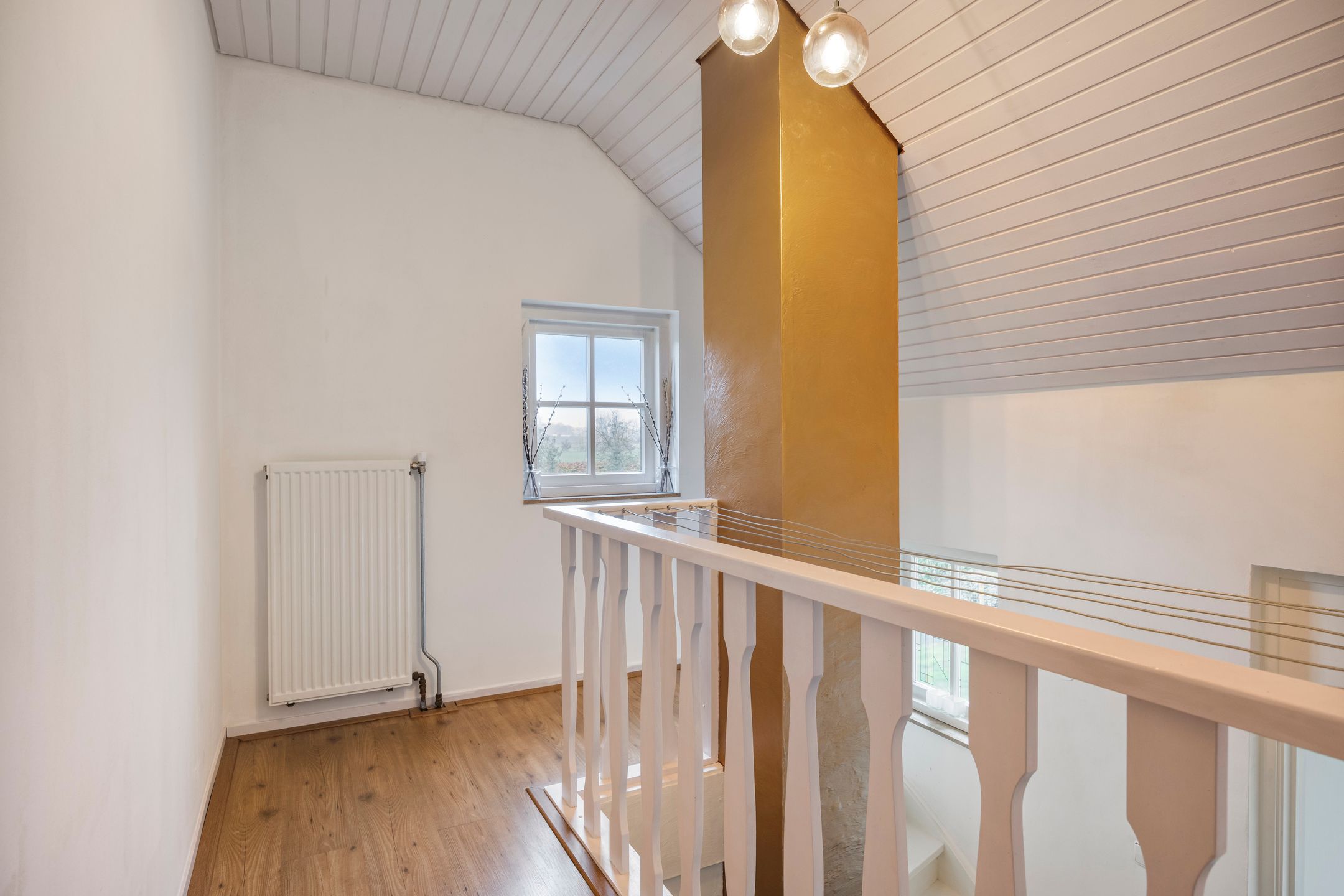 Photo 39 of Kneuterstraat 30