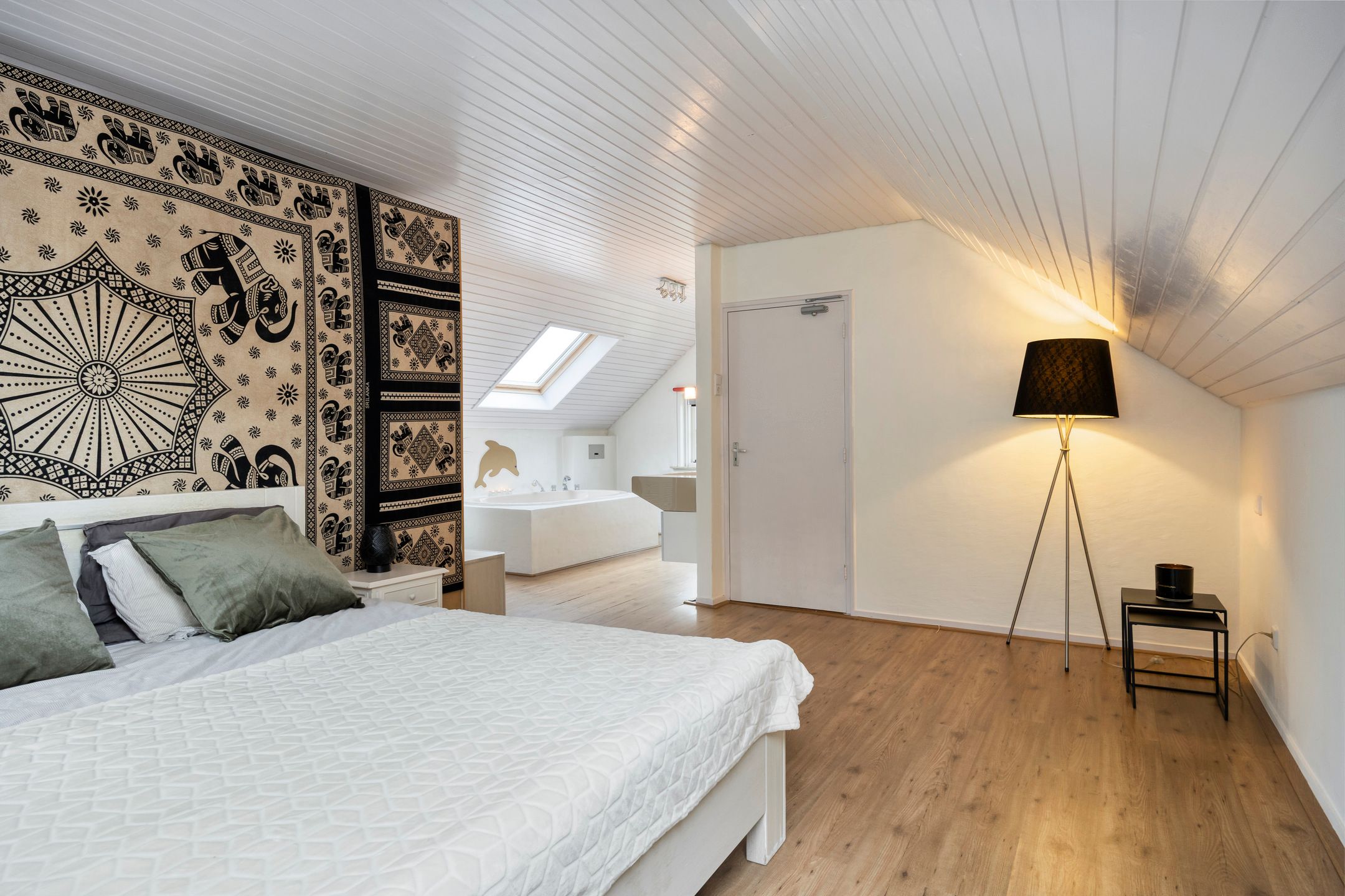 Photo 42 of Kneuterstraat 30