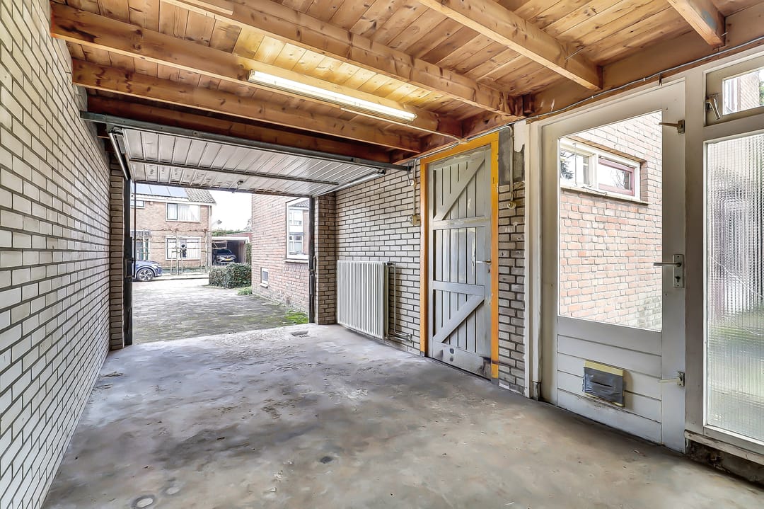 Foto 16 van Korenbloemstraat 1