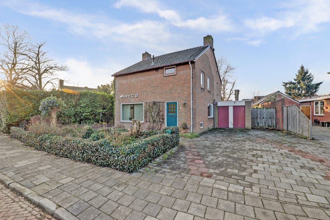 Foto 1 van Korenbloemstraat 1