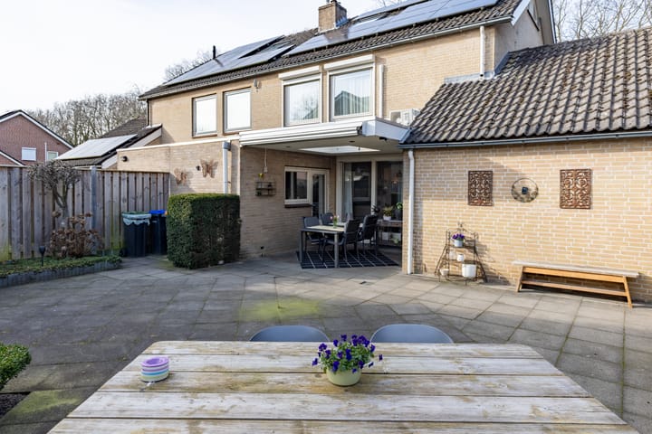 Photo 4 of Schaepmanstraat 32