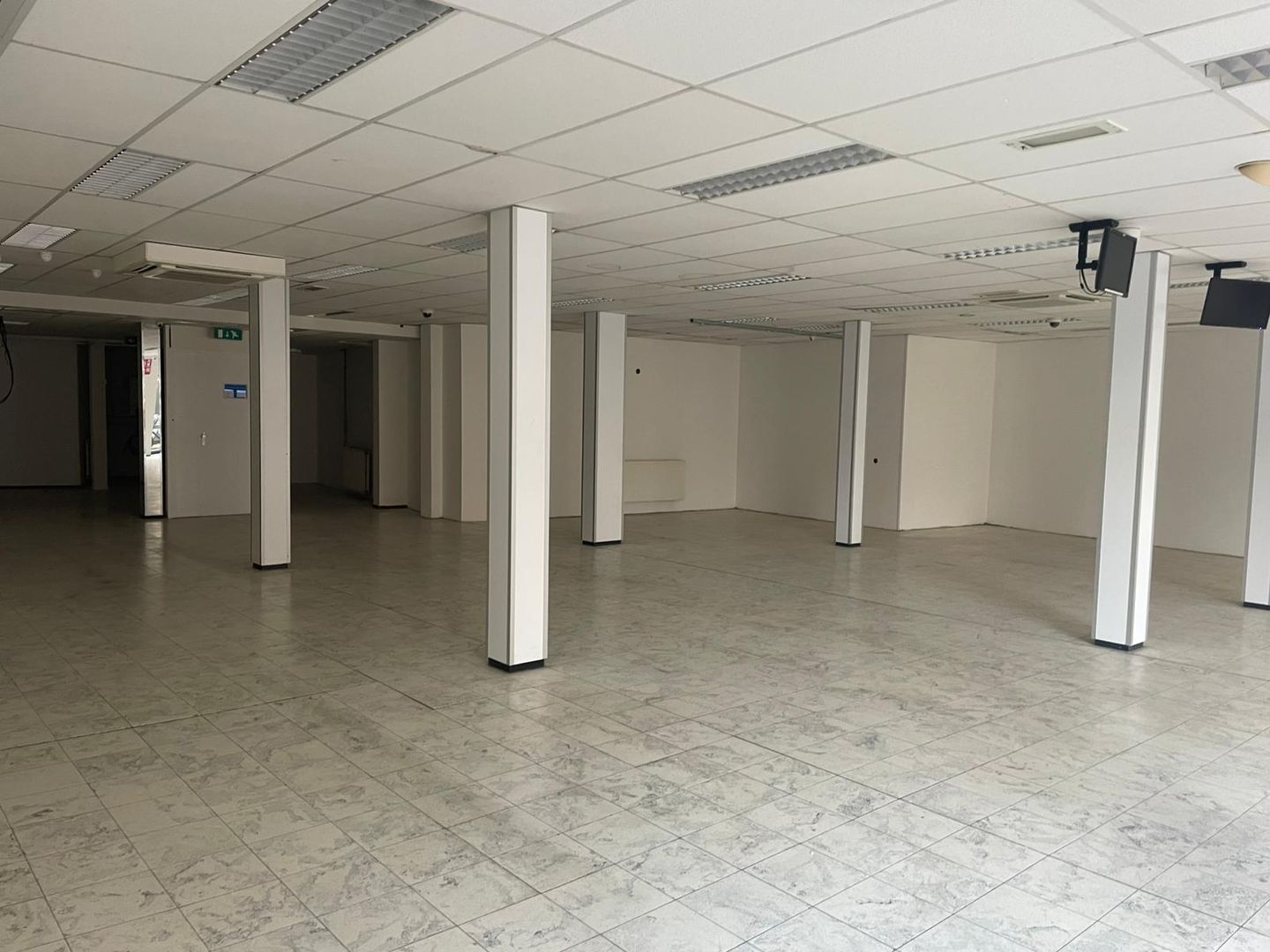 Bekijk foto 3 van Bierstraat 30