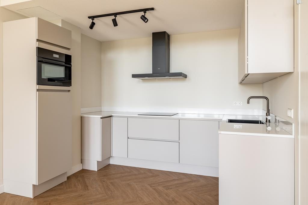 Foto 9 van Plesmanweg 401