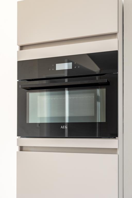 Foto 11 van Plesmanweg 401