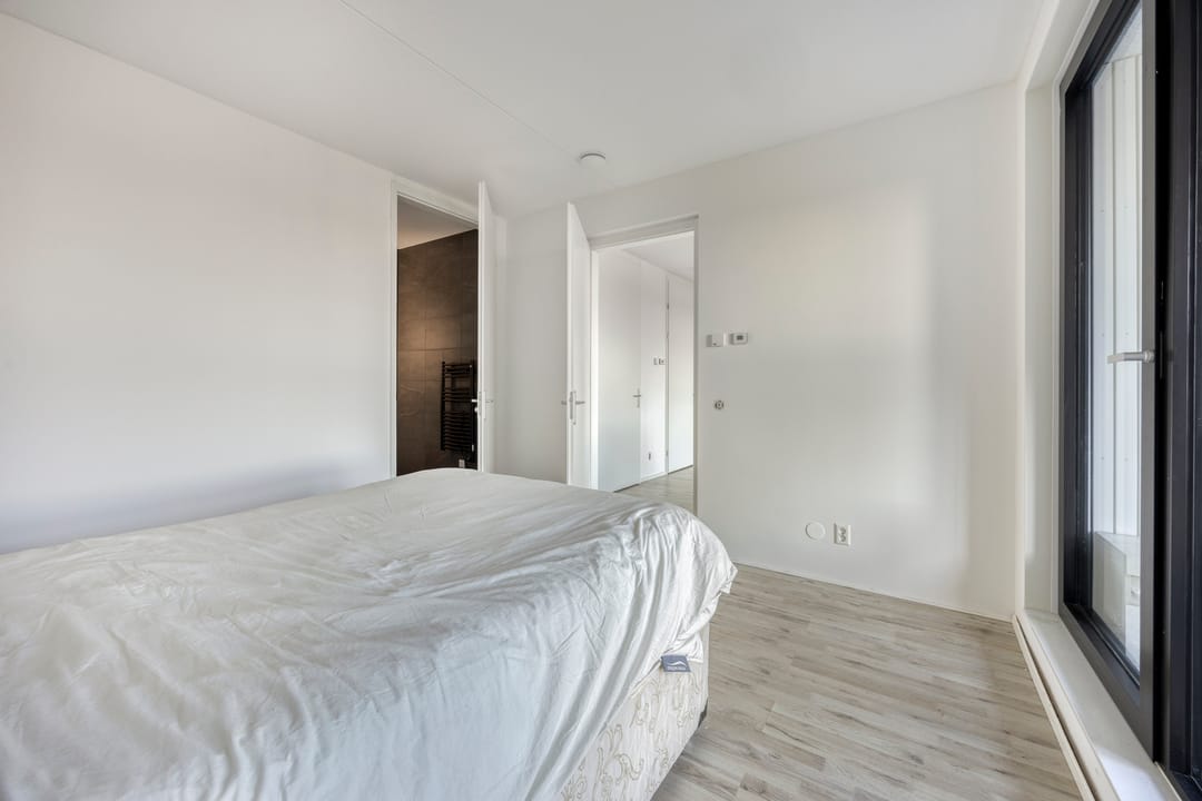 Foto 16 van Niemeyerstraat 66