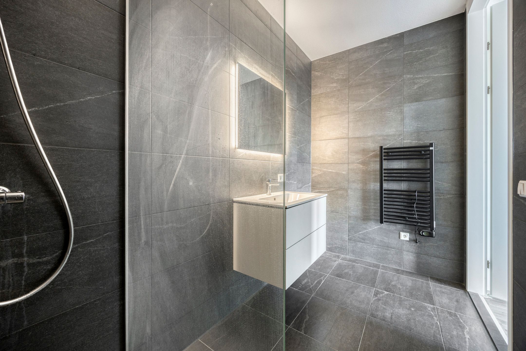 Foto 18 van Niemeyerstraat 66