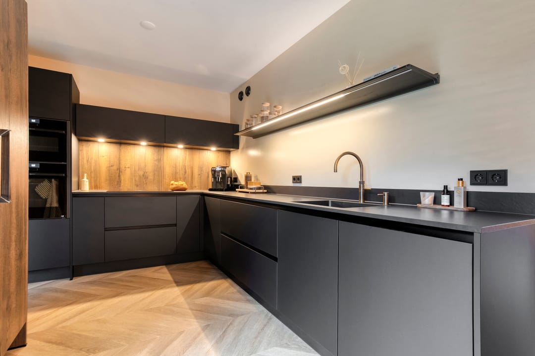 Foto 17 van Moesdistel 11