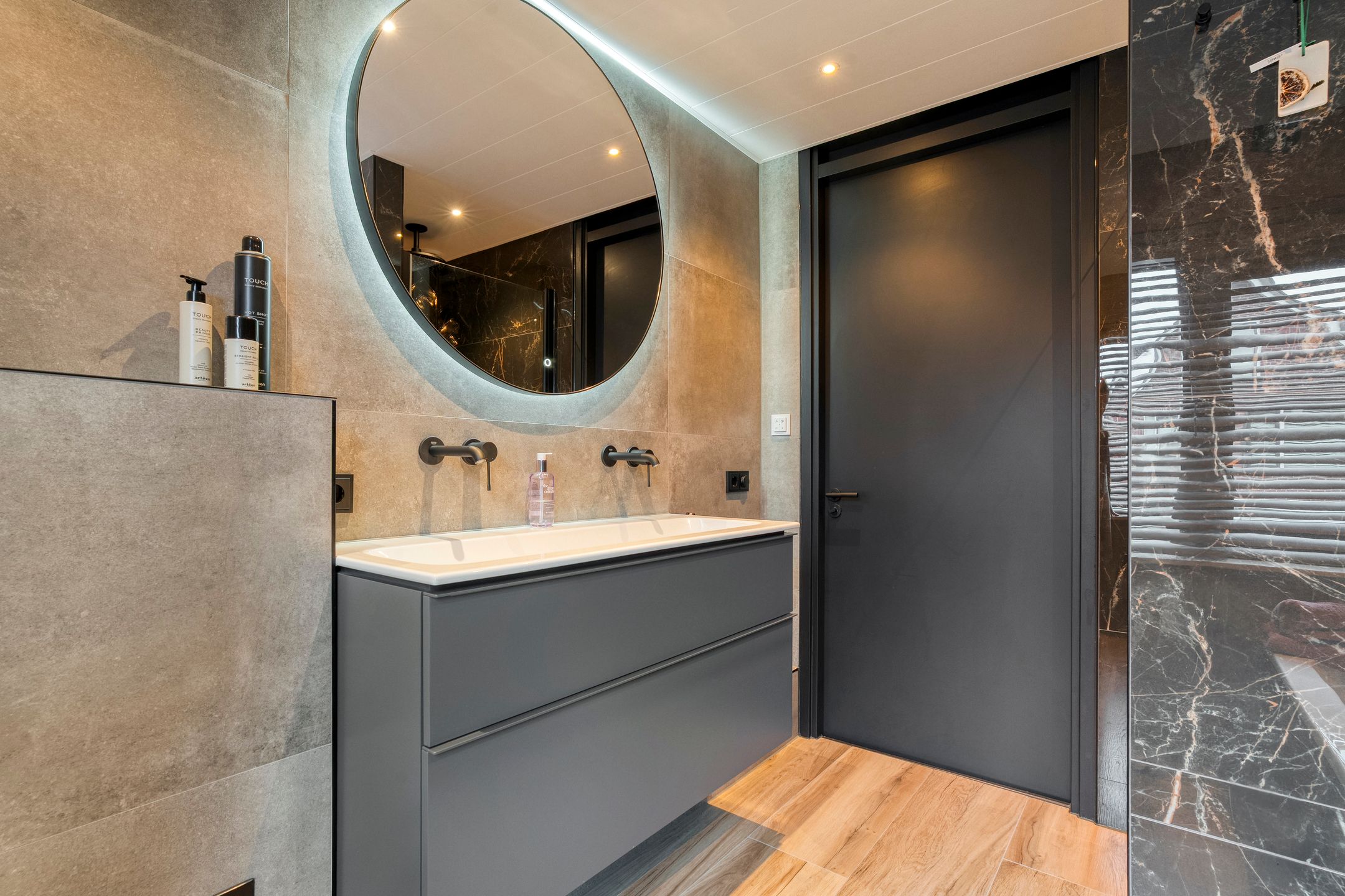 Foto 30 van Moesdistel 11