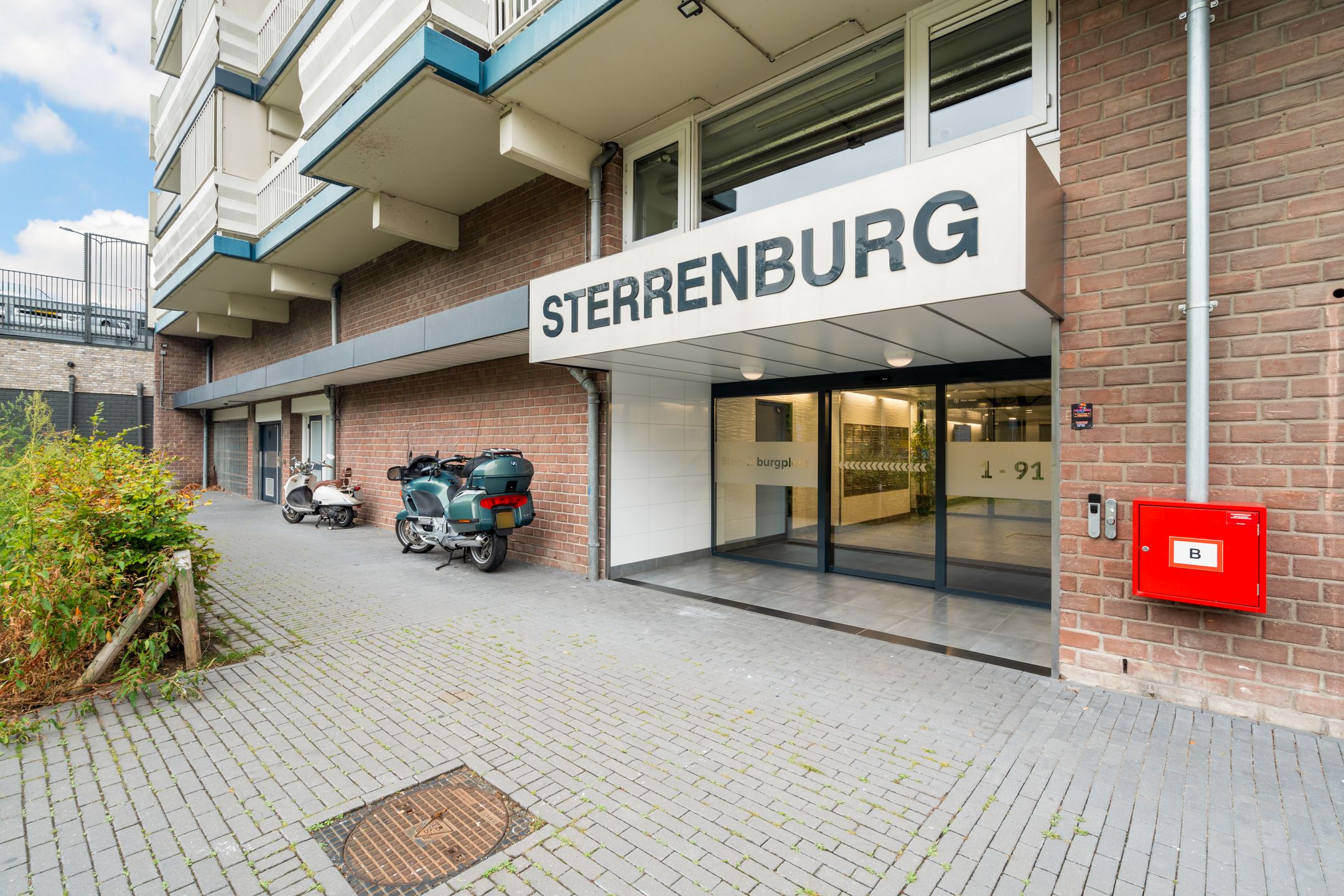 Foto 6 van Sterrenburgplein 12