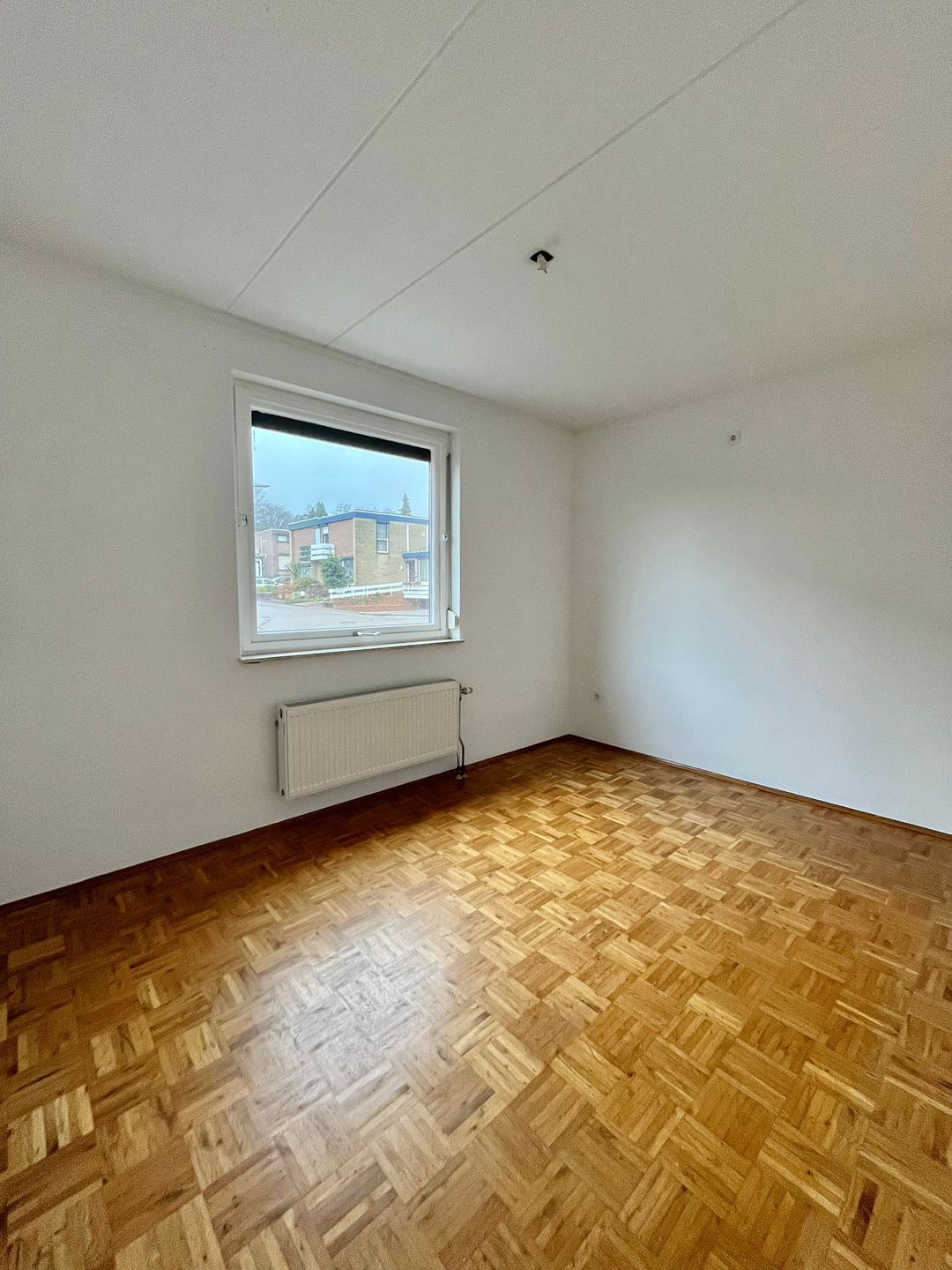 Photo 11 of Pieter de Hooghstraat 27