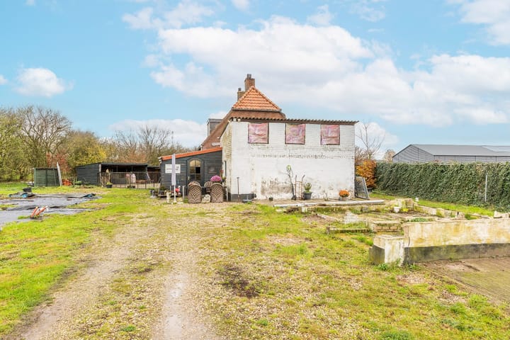 Photo 39 of Liniestraat 8