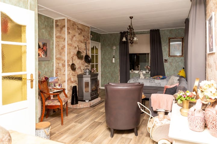 Photo 47 of Liniestraat 8