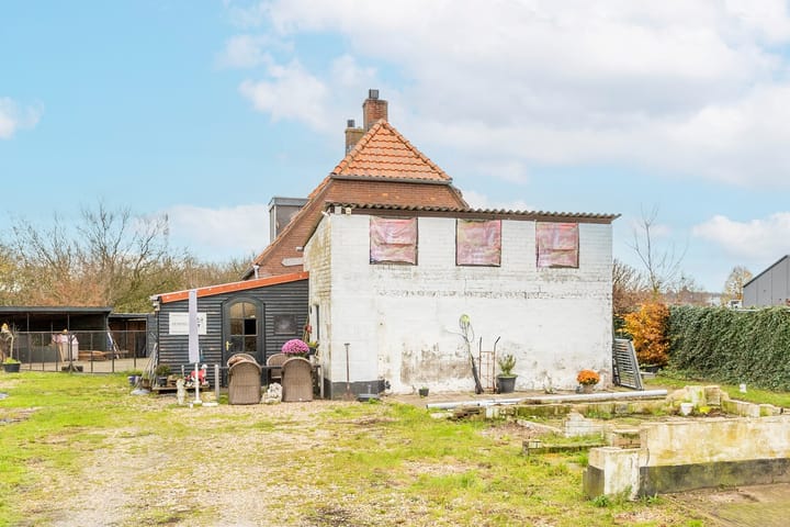 Photo 63 of Liniestraat 8