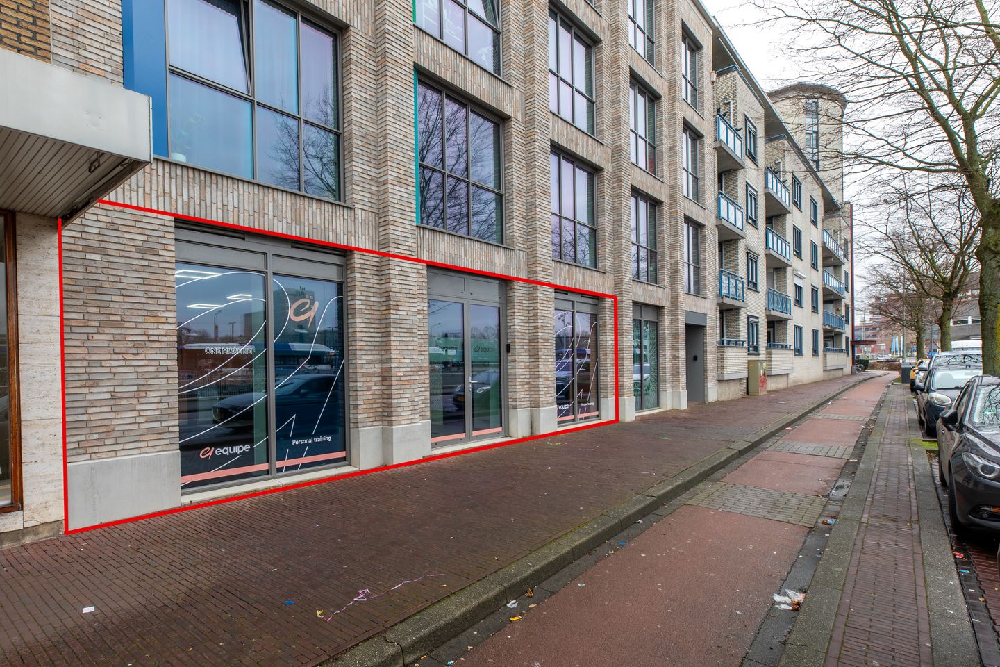 Bekijk foto 3 van Stationsplein 12