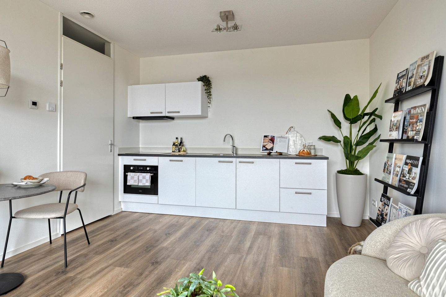 Photo 10 of Zuiderzeestraat 55