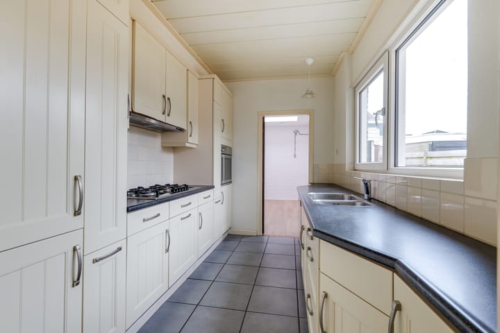 Foto 4 van Van Roozendaalstraat 41