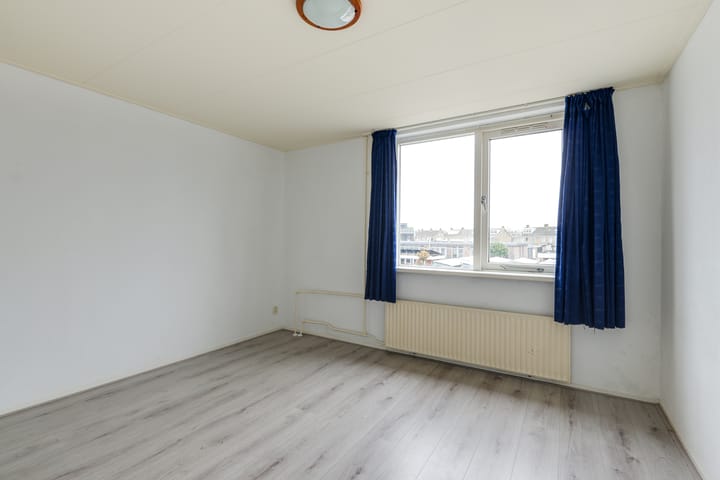 Foto 48 van Van Roozendaalstraat 41