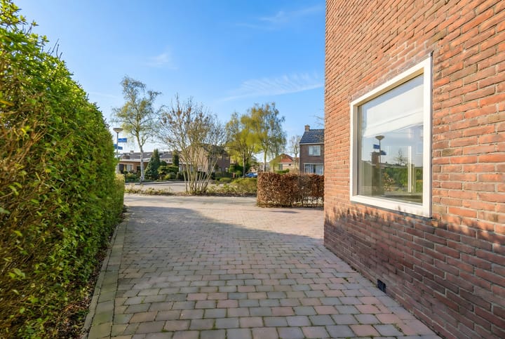 Foto 63 van Van Roozendaalstraat 41